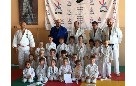 Cérémonie de remise des ceintures des 4-5 ans 